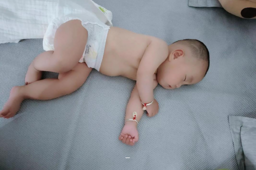 宁阳宝宝多大开始游泳